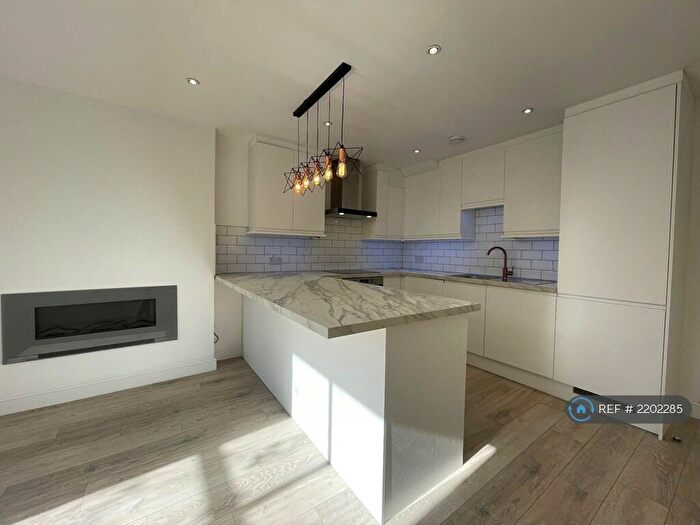 3 Bedroom Maisonette To Rent In Ranmoor Road, Sheffield, S10