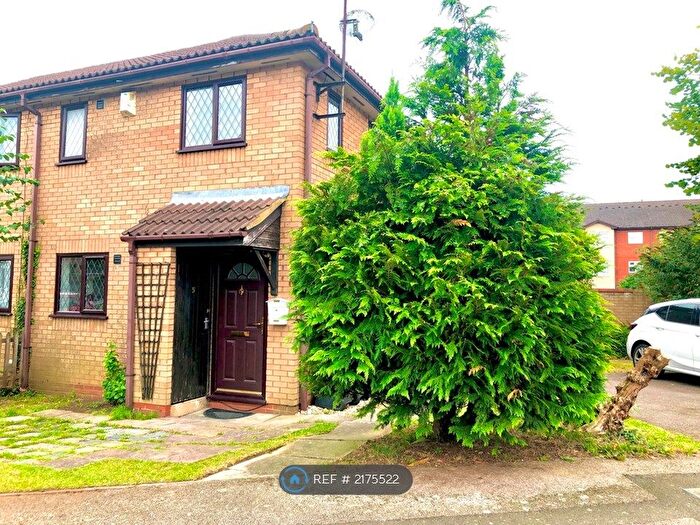 1 Bedroom Terraced House To Rent In Dexter Close, Luton, LU3