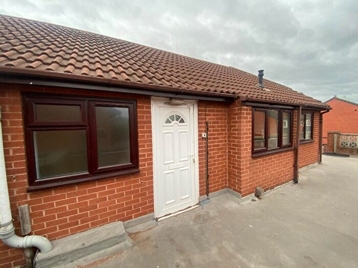 2 Bedroom Flat To Rent In Bingham, NG13