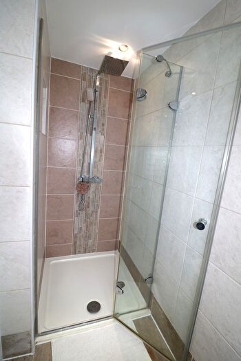 1 Bedroom Flat To Rent In Arngask Road, London, SE6