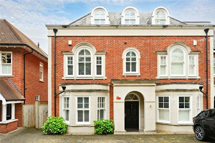 4 Bedroom Semi Detached House For Sale In Sycamore Court, Oatlands Chase, Weybridge, Surrey, KT13