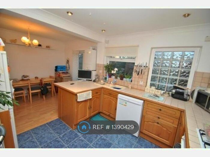 4 Bedroom Terraced House To Rent In Arundel Drive, Orpington, BR6