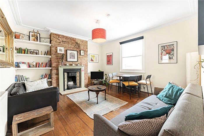 2 Bedroom Apartment To Rent In Talbot Road, London, N15