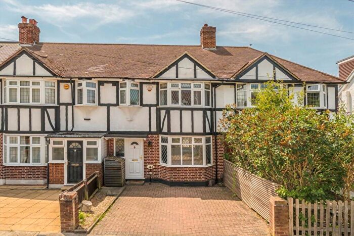 3 Bedroom Terraced House For Sale In Orme Road, Kingston Upon Thames, KT1