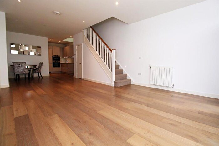 4 Bedroom House To Rent In Armstrong Close, SE3