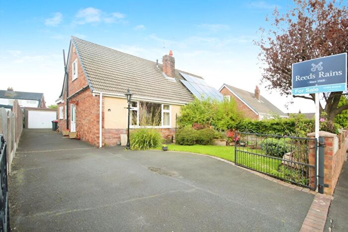 3 Bedroom Semi Detached House For Sale In Dorchester Road, Garstang, Preston, Lancashire, PR3