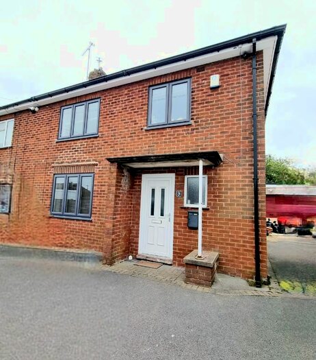 3 Bedroom Property To Rent In Lyndale Drive, Codnor, Ripley, DE5