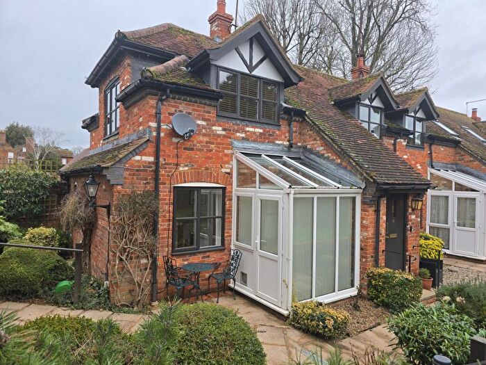 2 Bedroom Terraced House For Sale In High Street, Codicote, Hitchin, SG4