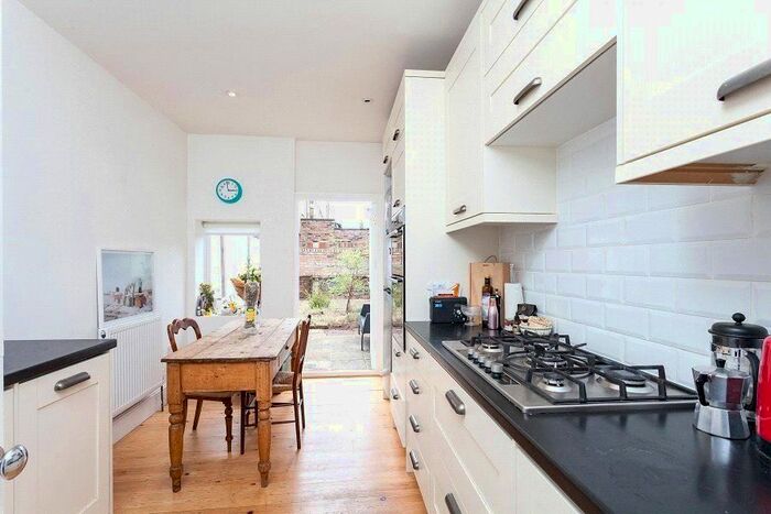 3 Bedroom Detached House To Rent In Mulkern Road, London, N19