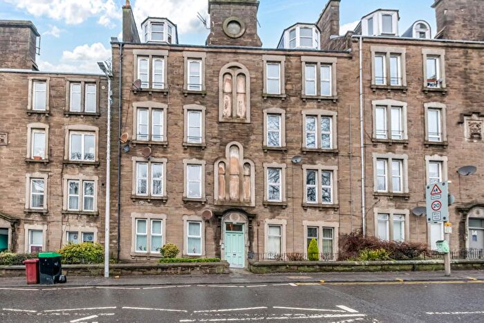 4 Bedroom Flat For Sale In Forfar Road, Dundee, DD4