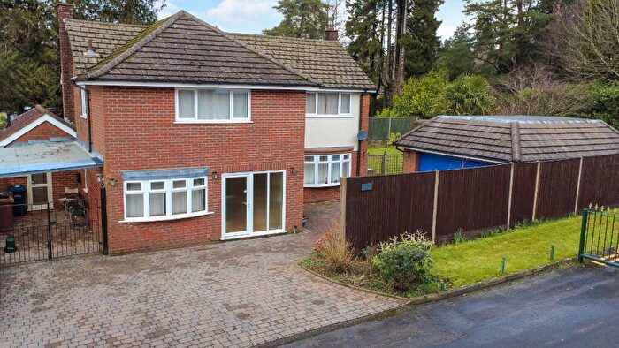 4 Bedroom Detached House For Sale In Highfield Crescent, Hindhead, Surrey, GU26