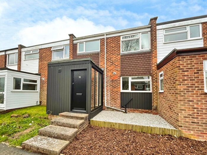 3 Bedroom Terraced House For Sale In Cam Walk, Basingstoke, RG21
