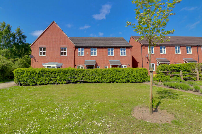 2 Bedroom Town House To Rent In Otter Close, Ibstock, LE67