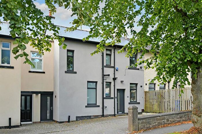 3 Bedroom Terraced House For Sale In Cairns Road, Crosspool, S10