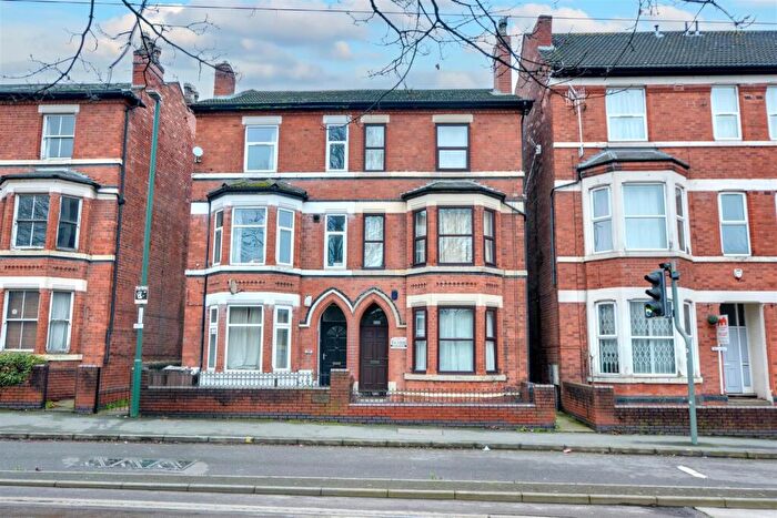 5 Bedroom Semi Detached House For Sale In Noel Street, Nottingham, NG7
