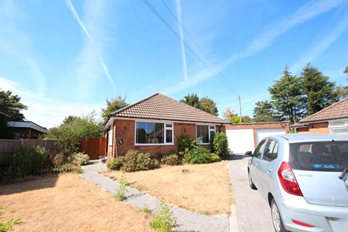 3 Bedroom Bungalow For Sale In Waysbrook, Letchworth Garden City, SG6