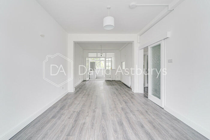 3 Bedroom Terraced House To Rent In Stirling Road, Wood Green, London, N22