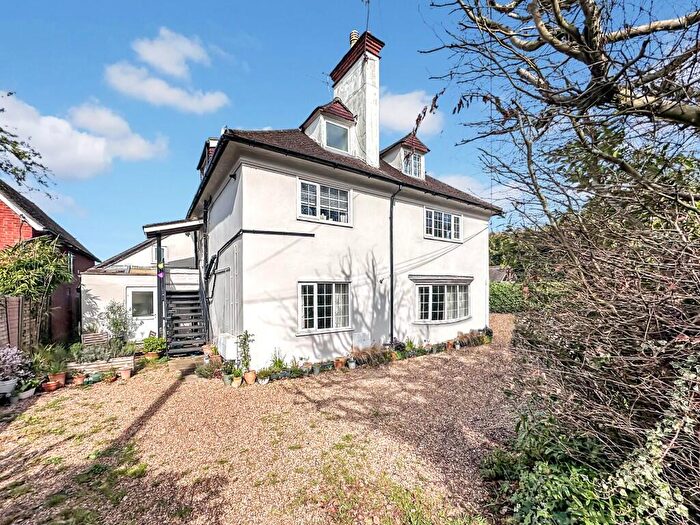 1 Bedroom Duplex For Sale In West Hill, Oxted, Surrey, RH8