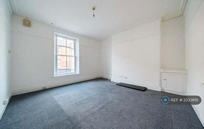 1 Bedroom Flat To Rent In Broad Street, Knighton, LD7