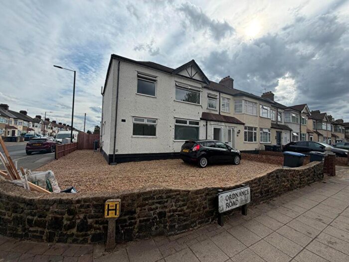 2 Bedroom Flat To Rent In Ordnance Road, EN3