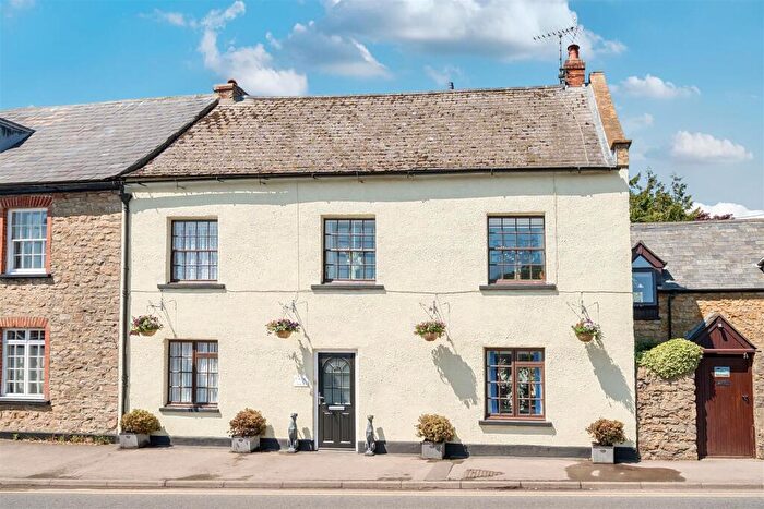 4 Bedroom Semi-Detached House For Sale In East Road, Bridport, DT6