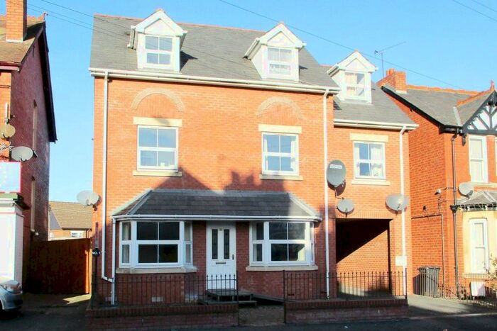 3 Bedroom Flat To Rent In Belmont Road, Hereford, HR2