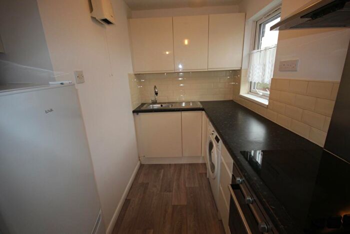 Studio To Rent In Fotheringay Gardens, Slough, SL1