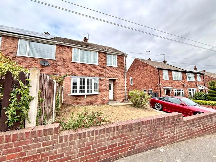 3 Bedroom Property For Sale In Ferndale Place, Hemsworth, Pontefract, WF9