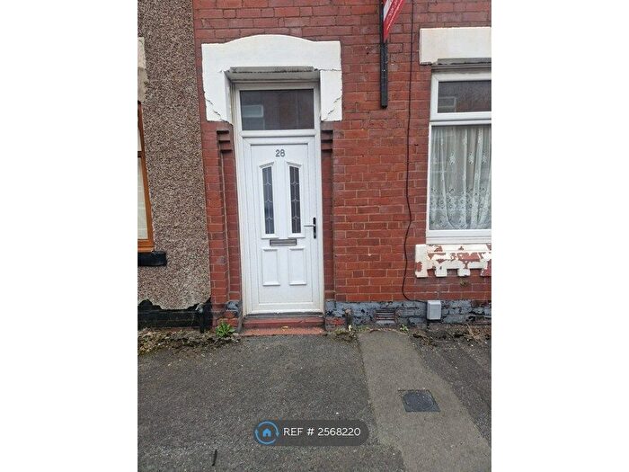 2 Bedroom Terraced House To Rent In Castleford Street, Chadderton, Oldham, OL1