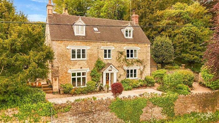 6 Bedroom Detached House For Sale In Pitchcombe, Stroud, GL6