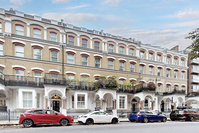 1 Bedroom Flat For Sale In Boltons Court, Old Brompton Road, London, SW5