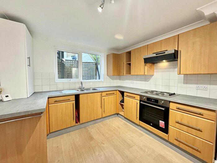 1 Bedroom Flat To Rent In York Street, Broadstairs, CT10
