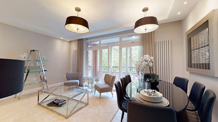 4 Bedroom Flat To Rent In Fitzjohns Avenue, Hampstead, NW3