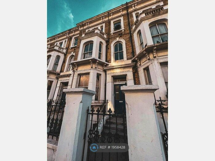 1 Bedroom Flat To Rent In Finborough Road, London, SW10