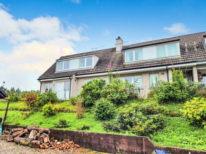 3 Bedroom End Of Terrace House For Sale In Letter Daill, Cairnbaan, Argyll, PA31