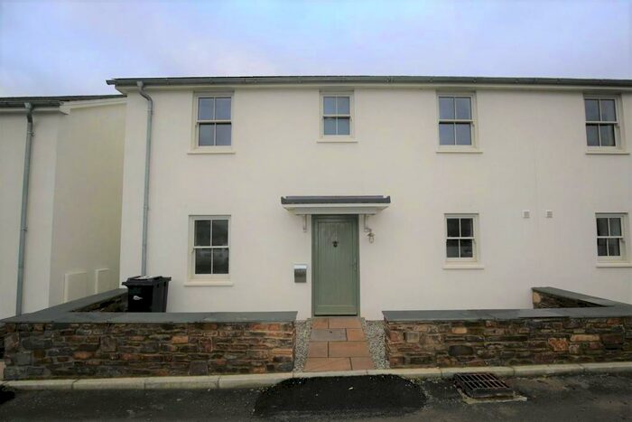 3 Bedroom Terraced House To Rent In South Molton, EX36