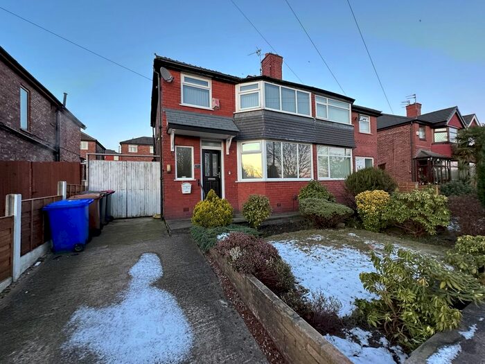 3 Bedroom Semi-Detached House To Rent In Wingfield Drive, Swinton, Manchester, M27