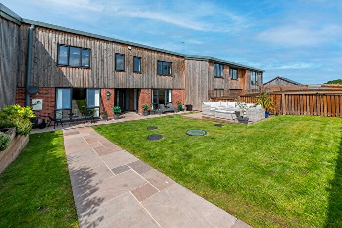 5 Bedroom Mews For Sale In Ash Hey Lane, Picton, CH2
