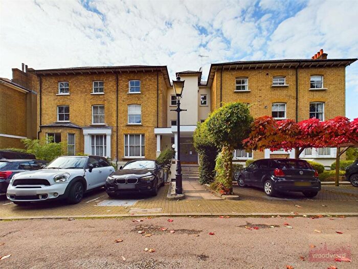 2 Bedroom Flat To Rent In Glasfryn Court, Roxeth Hill, Harrow On The Hill, HA2