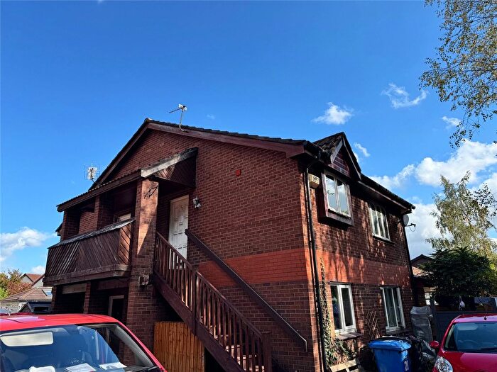 1 Bedroom Flat For Sale In Killingworth Lane, Birchwood, Warrington, Cheshire, WA3