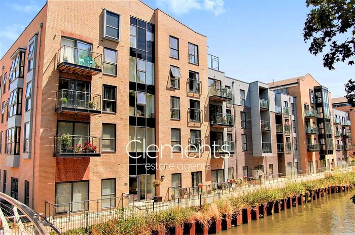 1 Bedroom Flat To Rent In The Embankment, Hemel Hempstead HP3