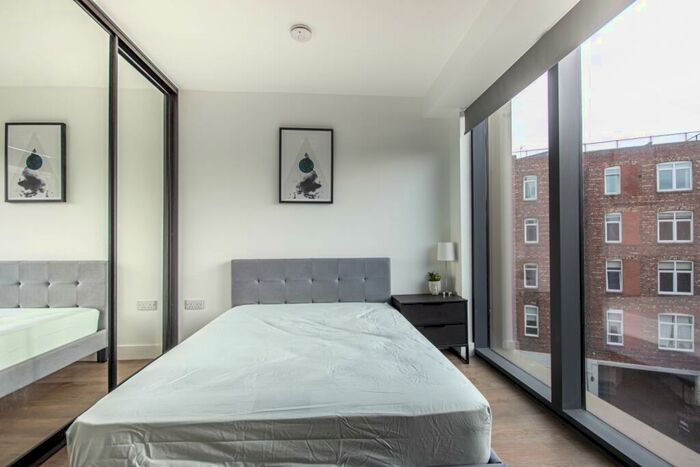 2 Bedroom Apartment To Rent In Hadrians Tower, Rutherford Street, Newcastle Upon Tyne, Northumberland, NE4