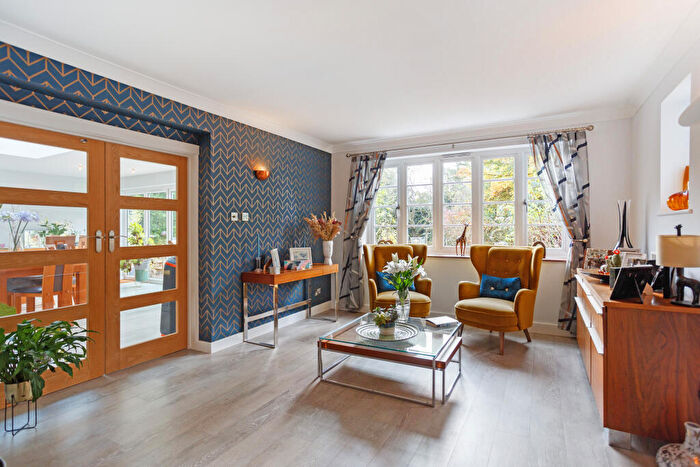 4 Bedroom Detached House For Sale In Balcombe Road, Haywards Heath, RH16
