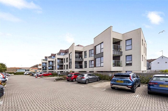 2 Bedroom Flat For Sale In South Street, Lancing, West Sussex, BN15