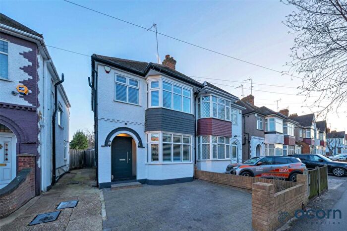 3 Bedroom Semi Detached House For Sale In Grove Park, Kingsbury, London, NW9