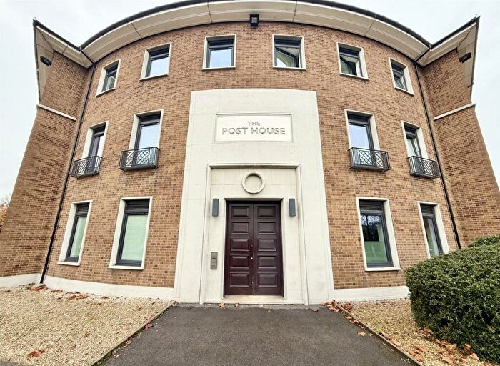 1 Bedroom Apartment For Sale In Barnwood, Gloucester, GL4