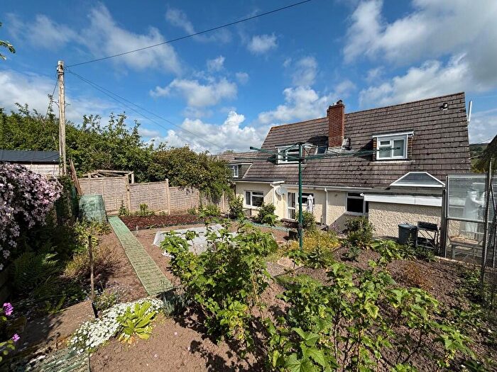 4 Bedroom Detached House For Sale In Valley Road, Harmans Cross, BH20
