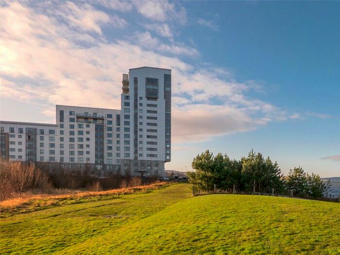 2 Bedroom Apartment To Rent In Western Harbour View, Edinburgh, Midlothian, EH6