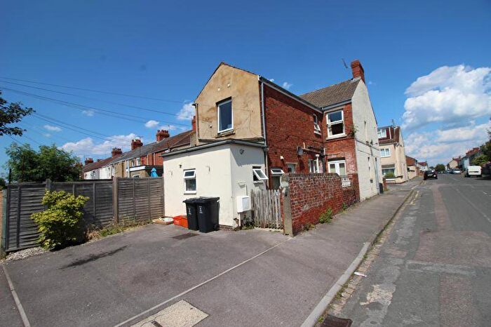 2 Bedroom Flat To Rent In Bedroom Flat To Rent, Montagu Street, Swindon, SN2