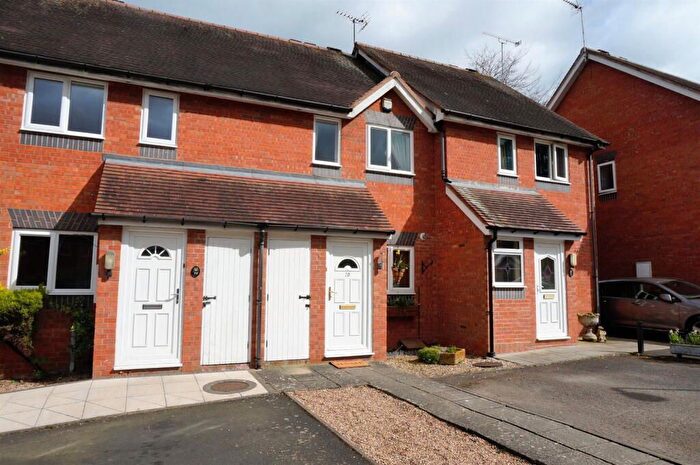 2 Bedroom Terraced House To Rent In Littleworth, Henley-In-Arden, B95